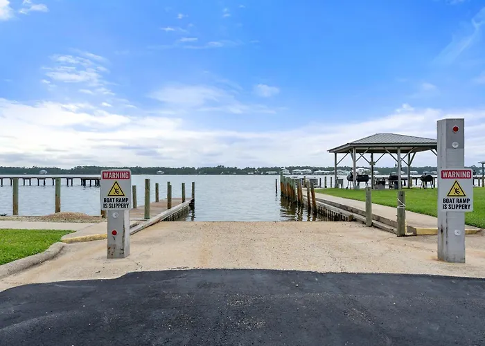 Sea Oats With And Bay Access Holiday home Gulf Shores